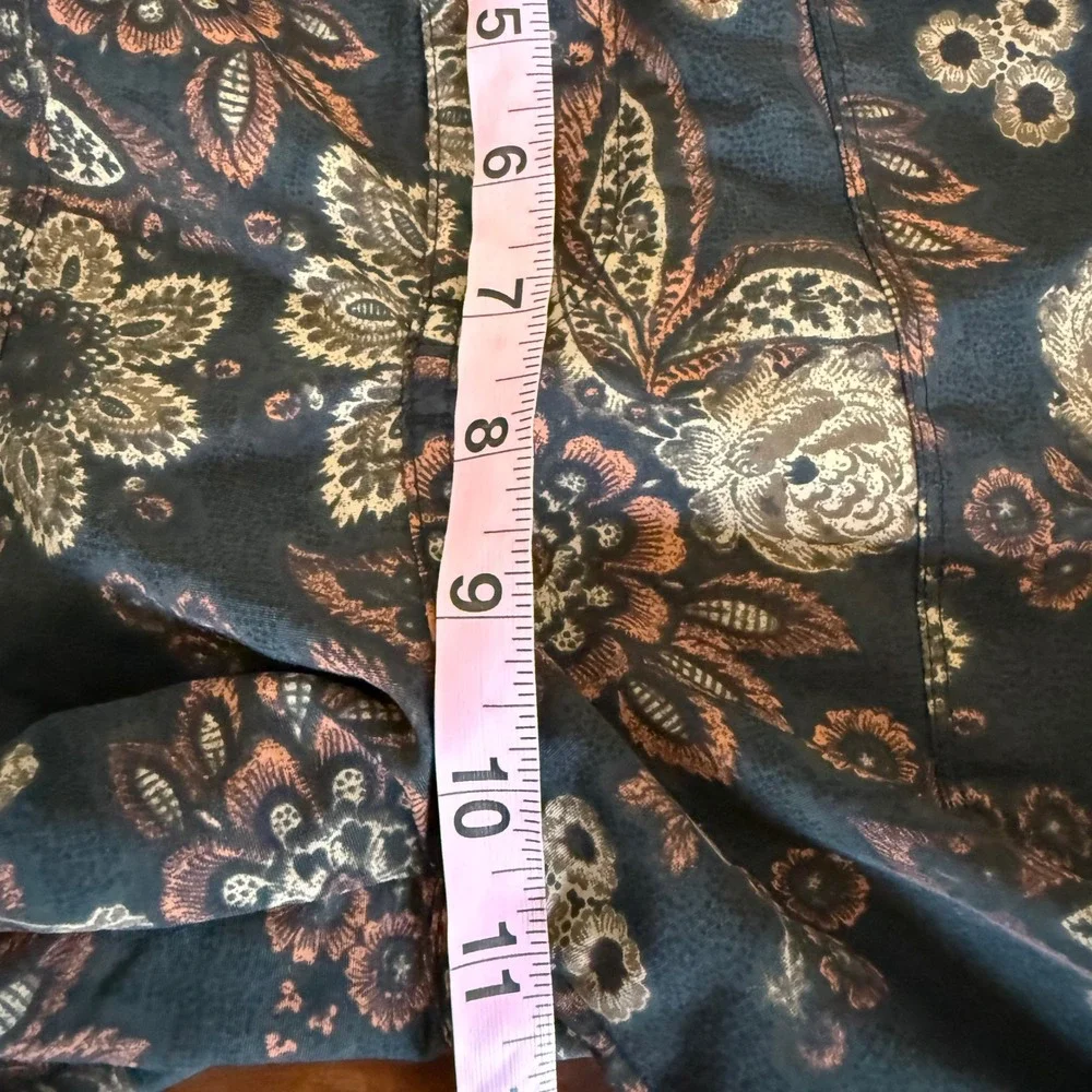 Hurley Men's Floral Hybrid Walkshorts Size 32‎ Black Baroque Surf Retro Style